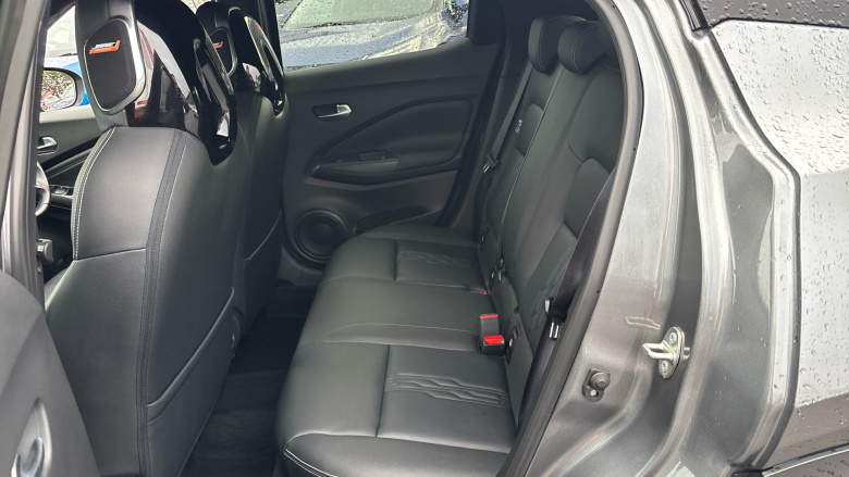 Nissan Juke 1.0 DiG-T 114 Tekna 5dr Petrol Hatchback